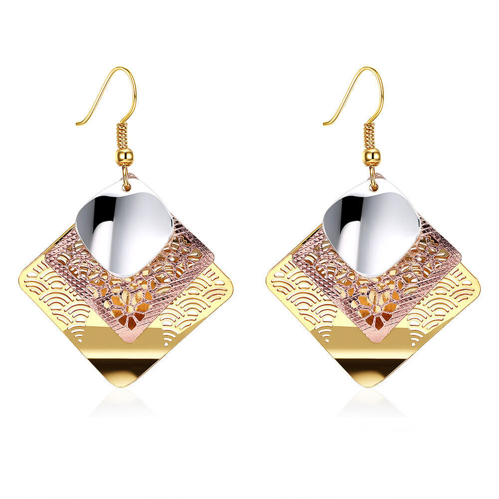 Yellow Gold Platinum Plated Earrings Chandelier Fish Hook Clasp L625