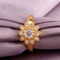 Gold Zirconia Flower Band Ring Size 8 B107