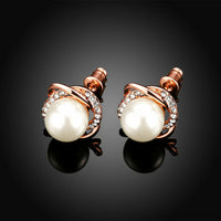 White Rose Gold Plated Pearl Zirconia Stud Earrings L69