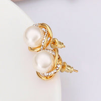 White Rose Gold Plated Pearl Zirconia Stud Earrings L69