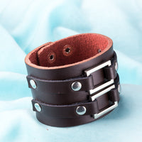 Leather Bracelet  9 Inches 49MM Push button L444